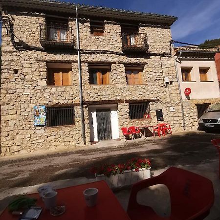 Casa Rural Y Albergue Tormon Buitenkant foto