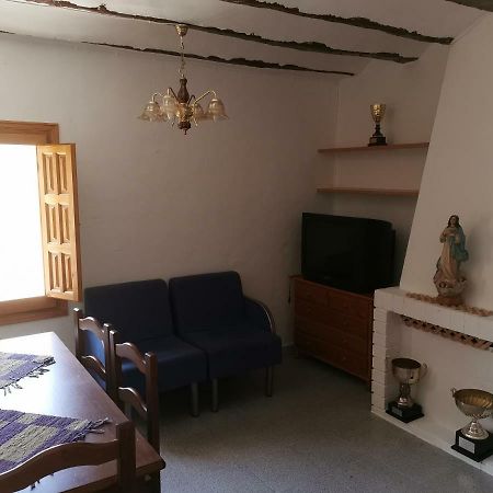 Casa Rural Y Albergue Tormon Buitenkant foto