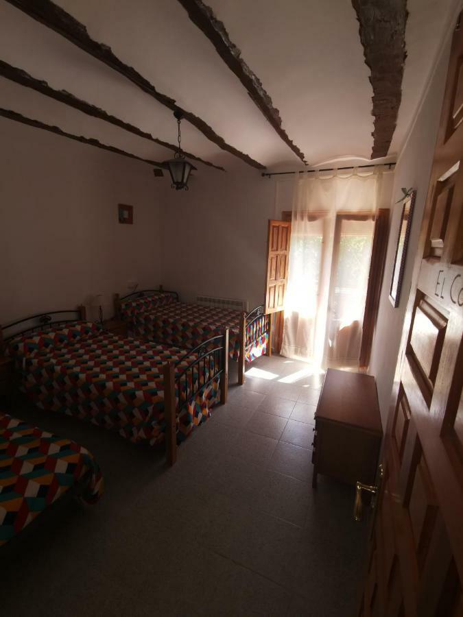 Casa Rural Y Albergue Tormon Buitenkant foto
