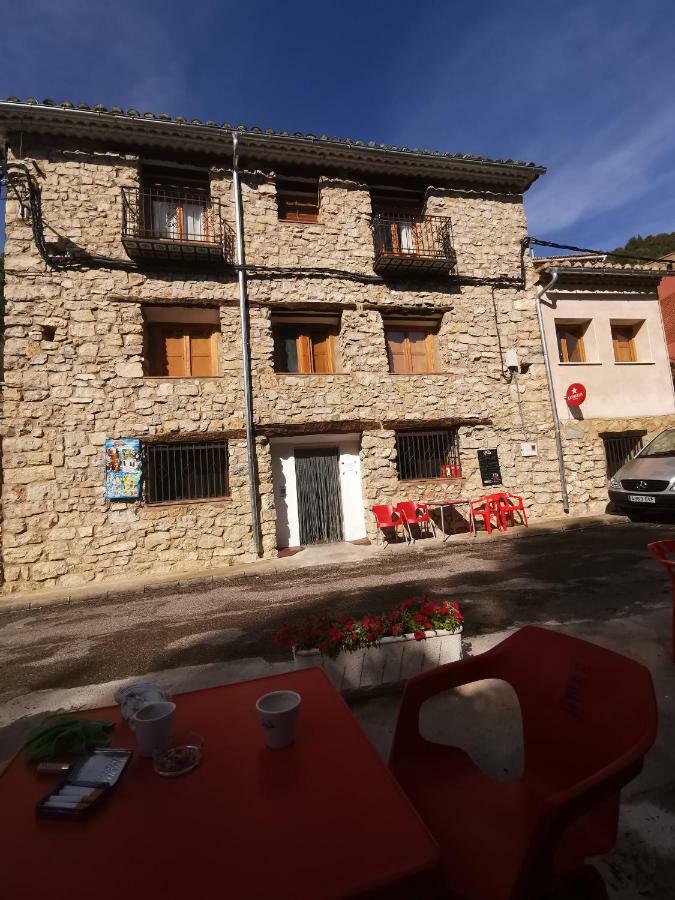 Casa Rural Y Albergue Tormon Buitenkant foto