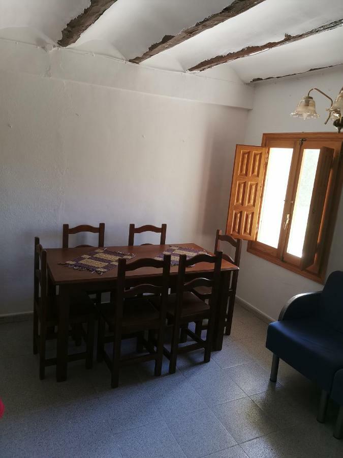 Casa Rural Y Albergue Tormon Buitenkant foto