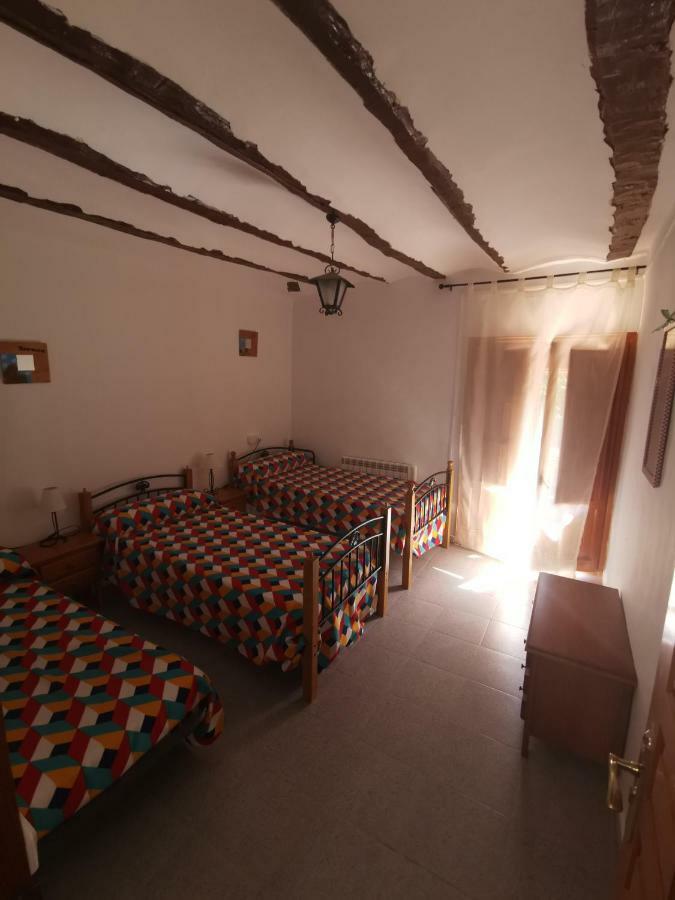 Casa Rural Y Albergue Tormon Buitenkant foto