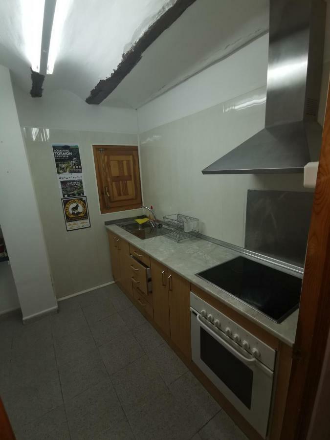 Casa Rural Y Albergue Tormon Buitenkant foto