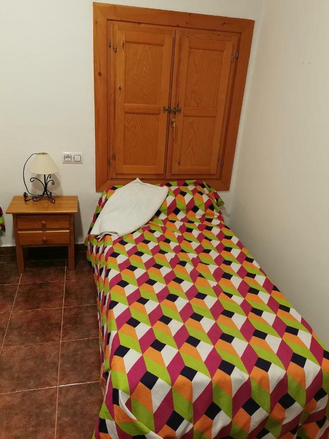Casa Rural Y Albergue Tormon Buitenkant foto